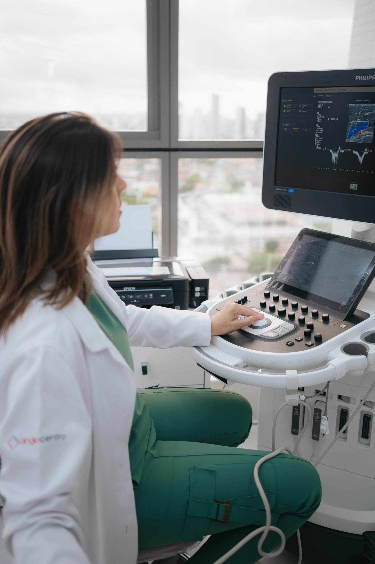 Exame de Doppler vascular no aparelho Philips Affinity